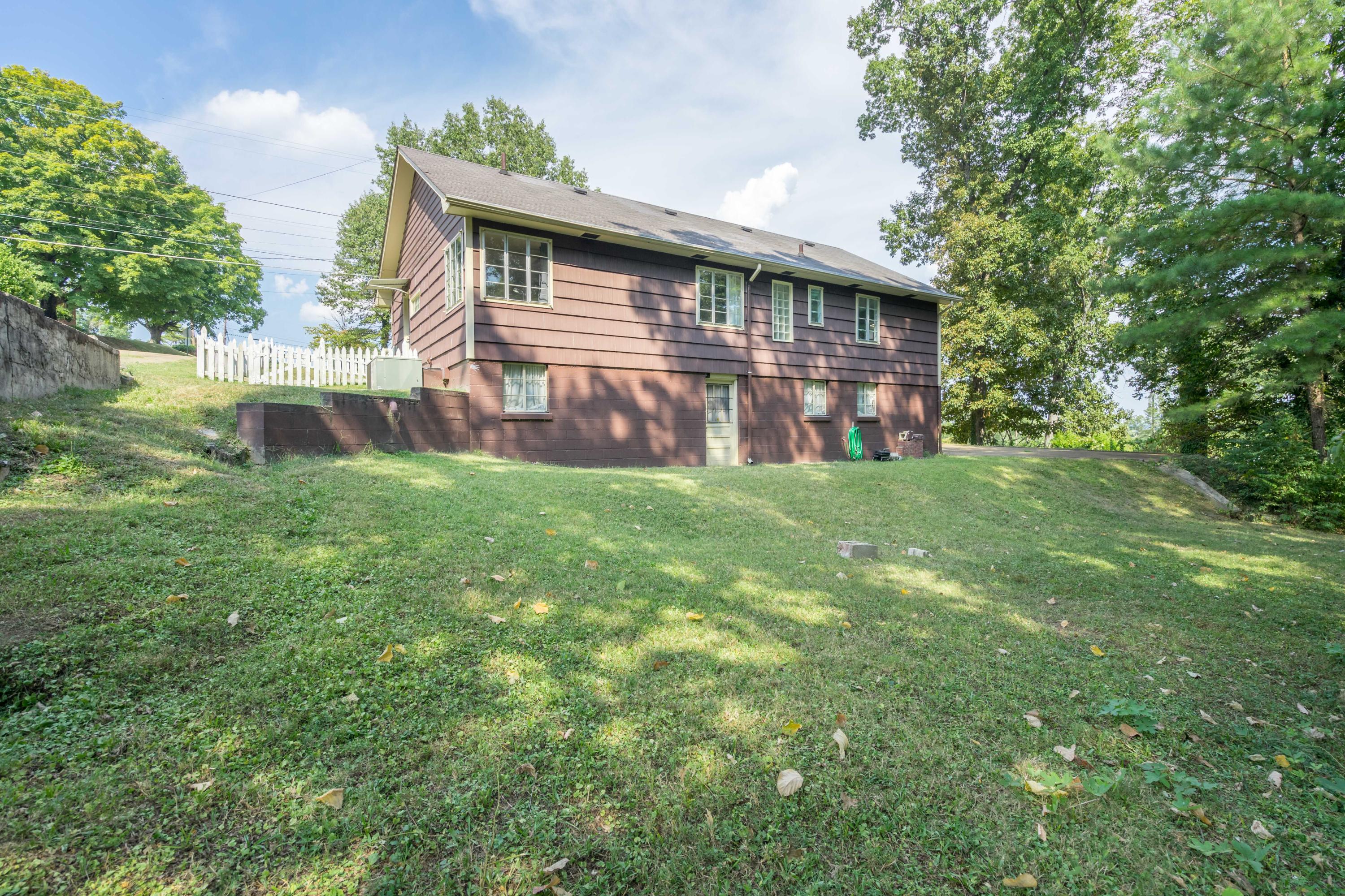 4008 Rogers Road Chattanooga, TN 37411 - Photo 29 of 35 Back View