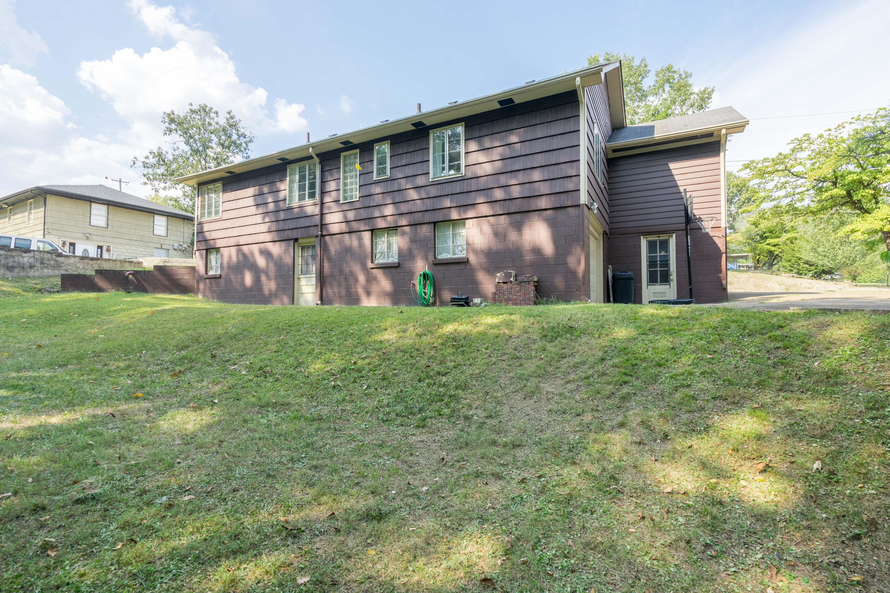 4008 Rogers Road Chattanooga, TN 37411 - Photo 30 of 35 Back View