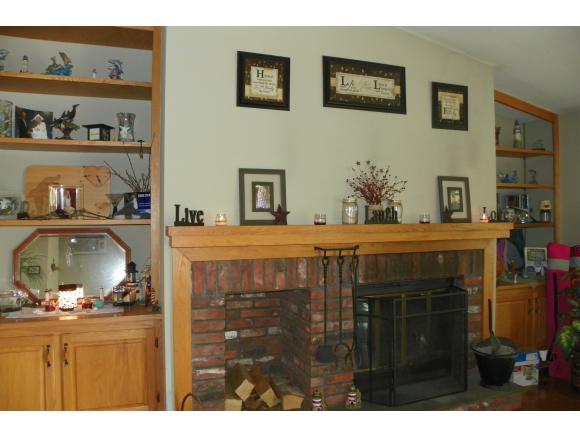 423 Alden Partridge Road, Unit A Hartford, VT 05059 - Photo 4 of 13 Gallery Image 4