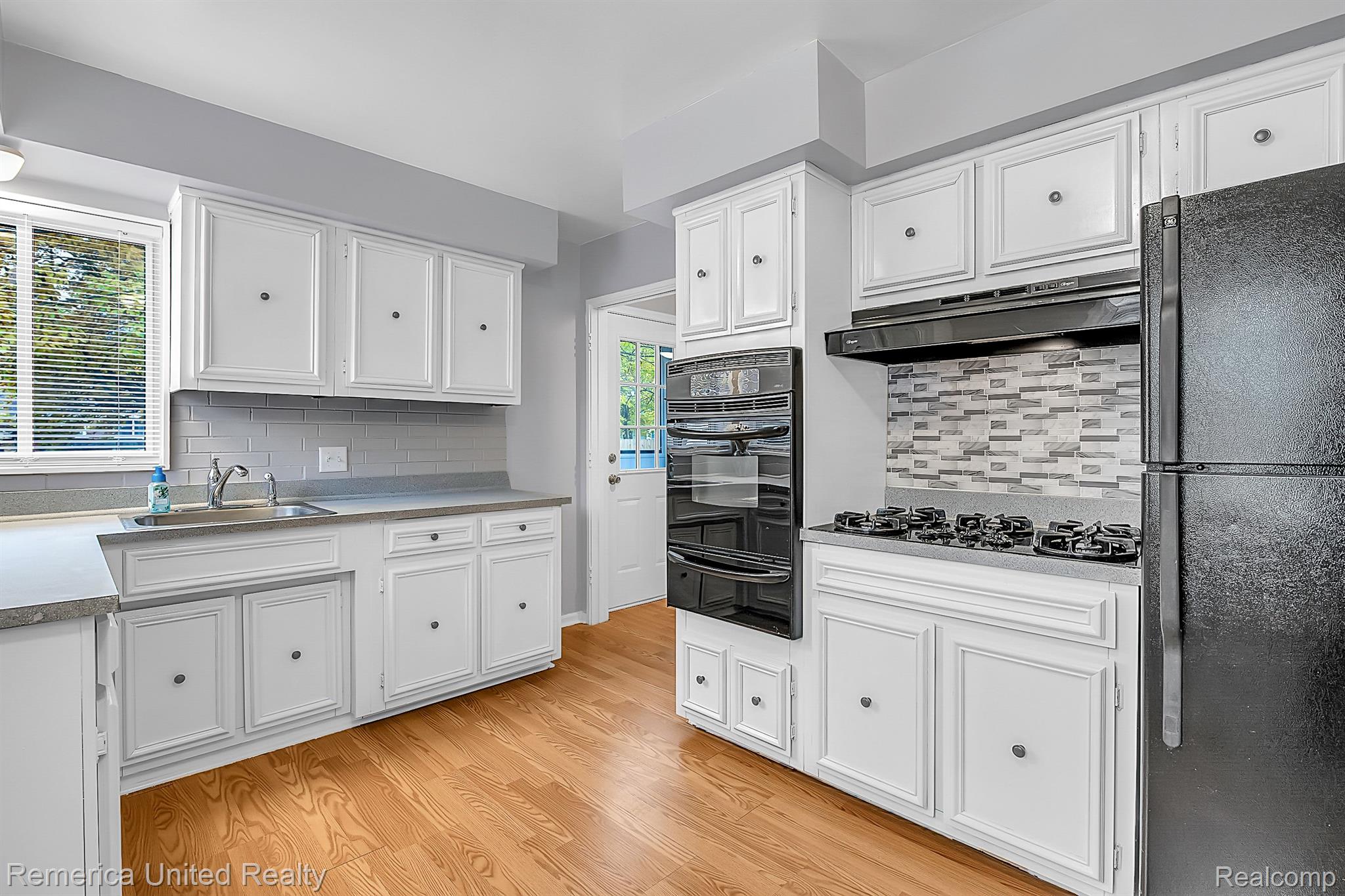 387 Longfellow Inkster, MI 48141 - Photo 10 of 22 Gallery Image 10