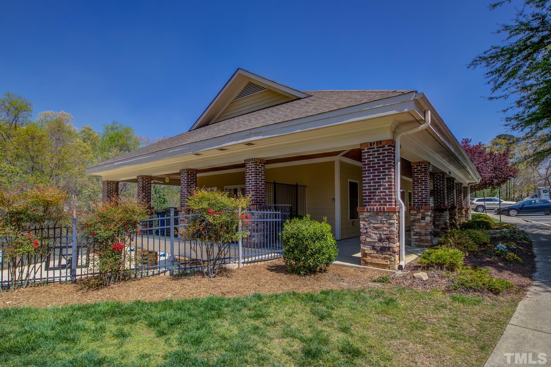 5325 Silver Moon Lane Raleigh, NC 27606 - Photo 4 of 20 Gallery Image 4