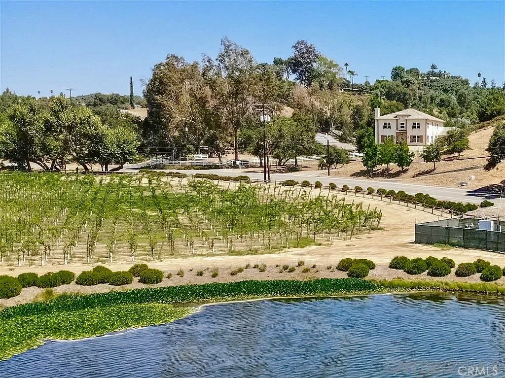 2424 Gird Road Fallbrook, CA 92028 - Photo 2 of 75