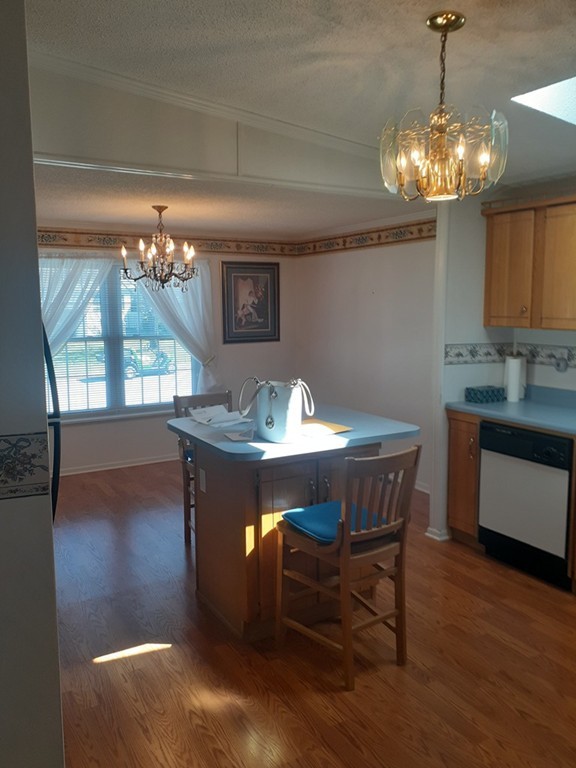 8 Minute Man Road Taunton, MA 02780 - Photo 6 of 15 Gallery Image 6