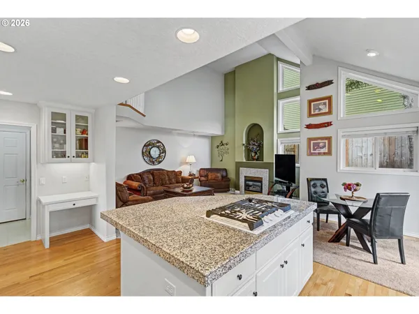 $665,000 | 2874 Laurelwood Court Northwest, Salem, OR 97304