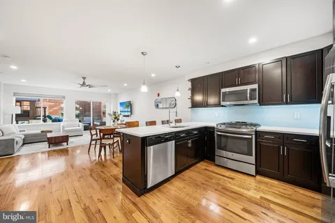 $479,000 | 1517 Brown Street, Unit 1, Philadelphia, PA 19130