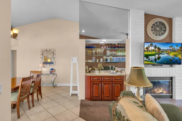 $390,000 | 476 Evergreen Ash, Palm Desert, CA 92211