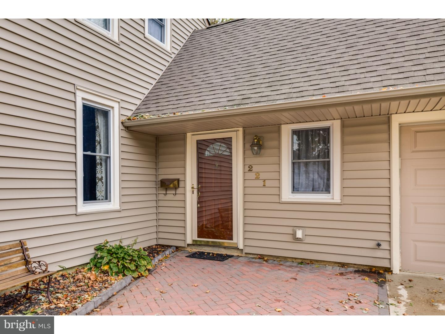 221 Pearl Croft Road Cherry Hill, NJ 08034 - Photo 2 of 25 Gallery Image 2