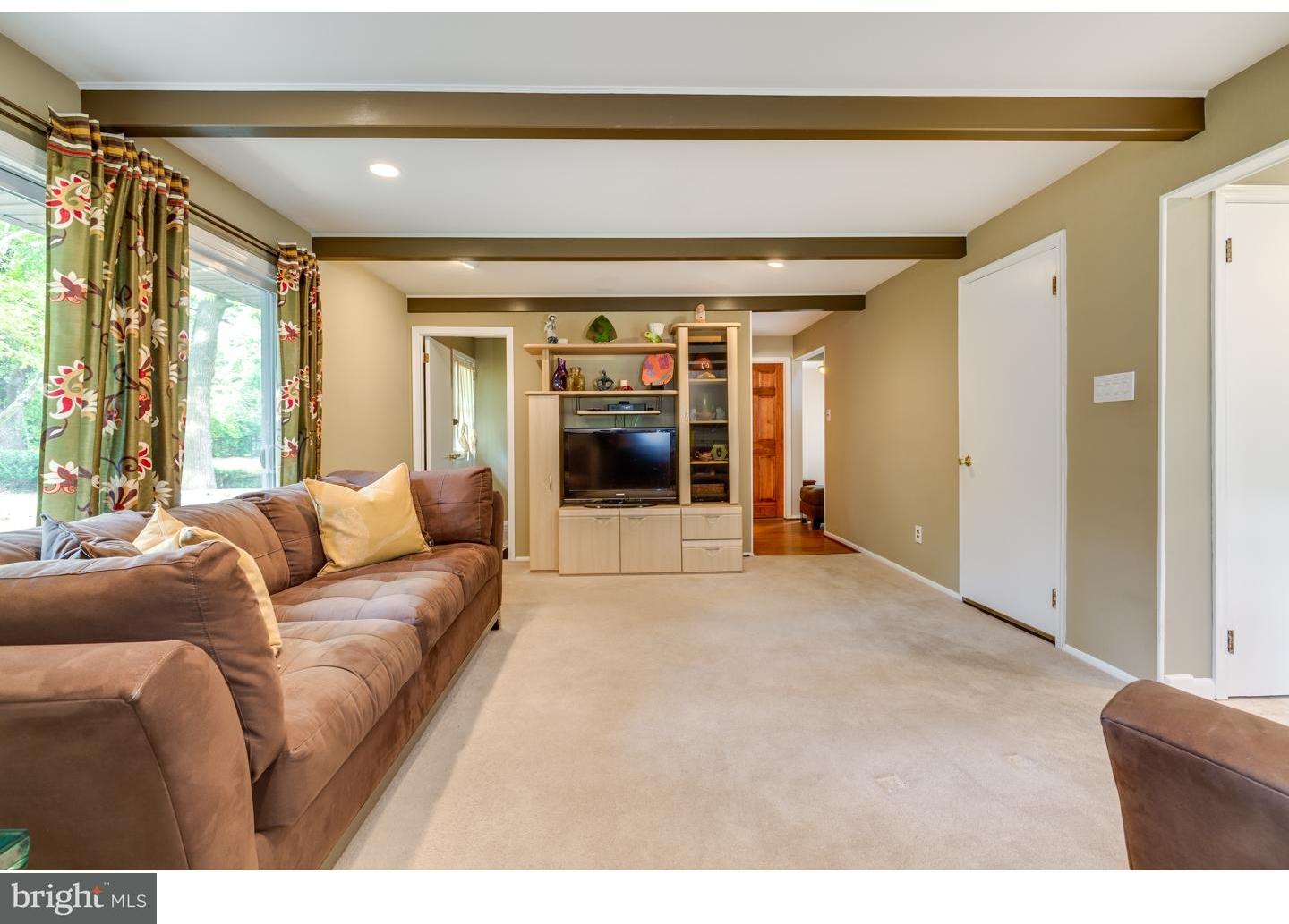 221 Pearl Croft Road Cherry Hill, NJ 08034 - Photo 13 of 25 Gallery Image 13