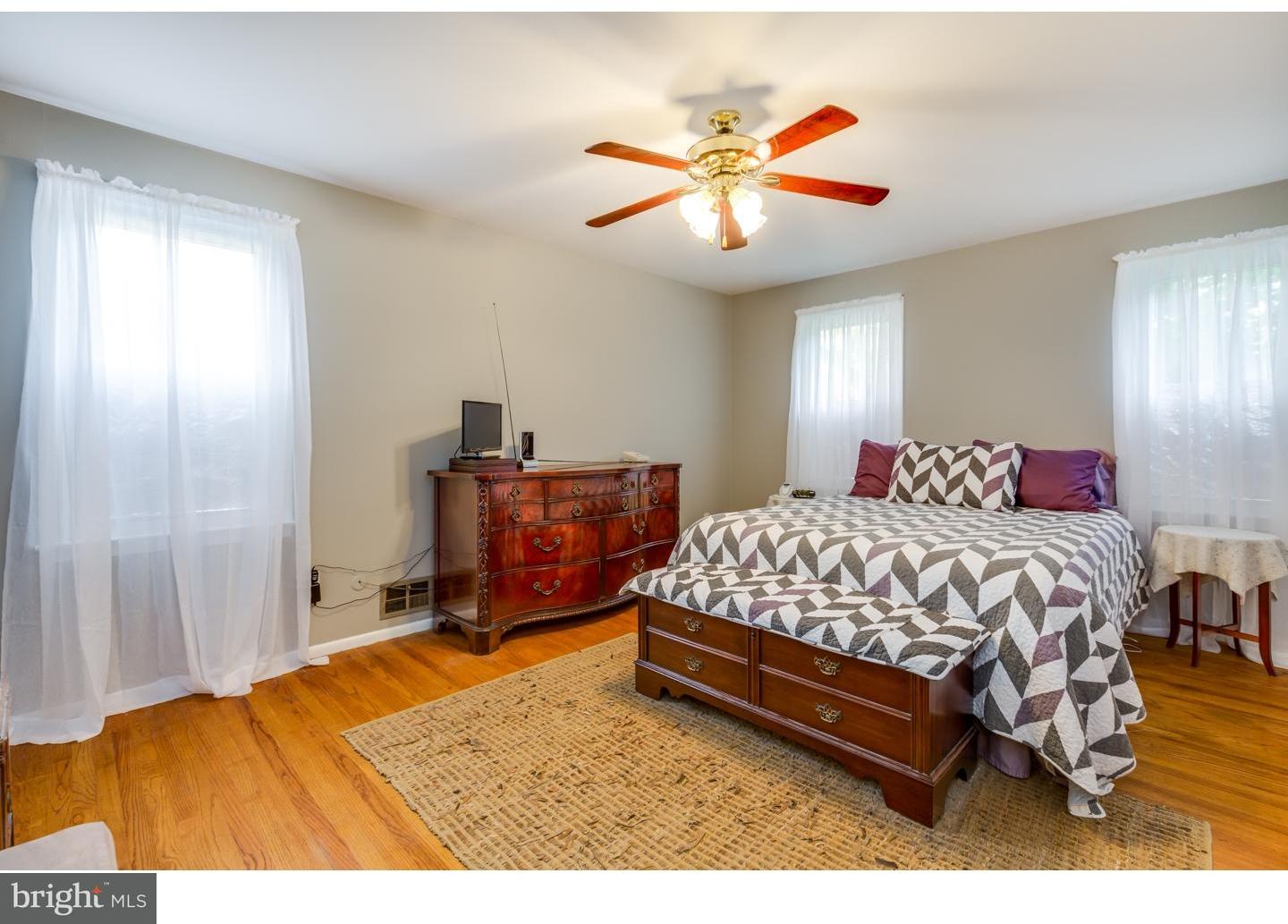 221 Pearl Croft Road Cherry Hill, NJ 08034 - Photo 19 of 25 Gallery Image 19
