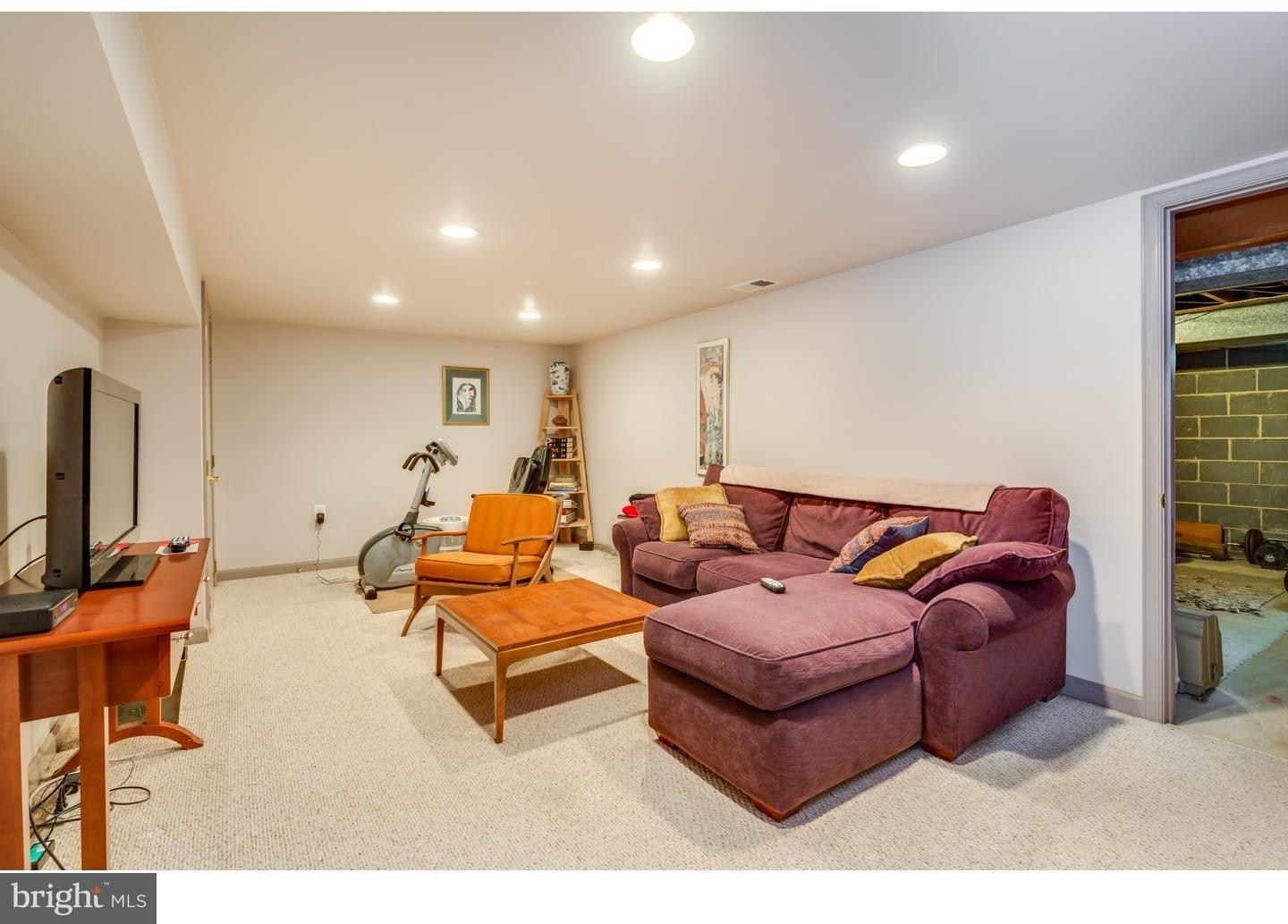 221 Pearl Croft Road Cherry Hill, NJ 08034 - Photo 23 of 25 Gallery Image 23