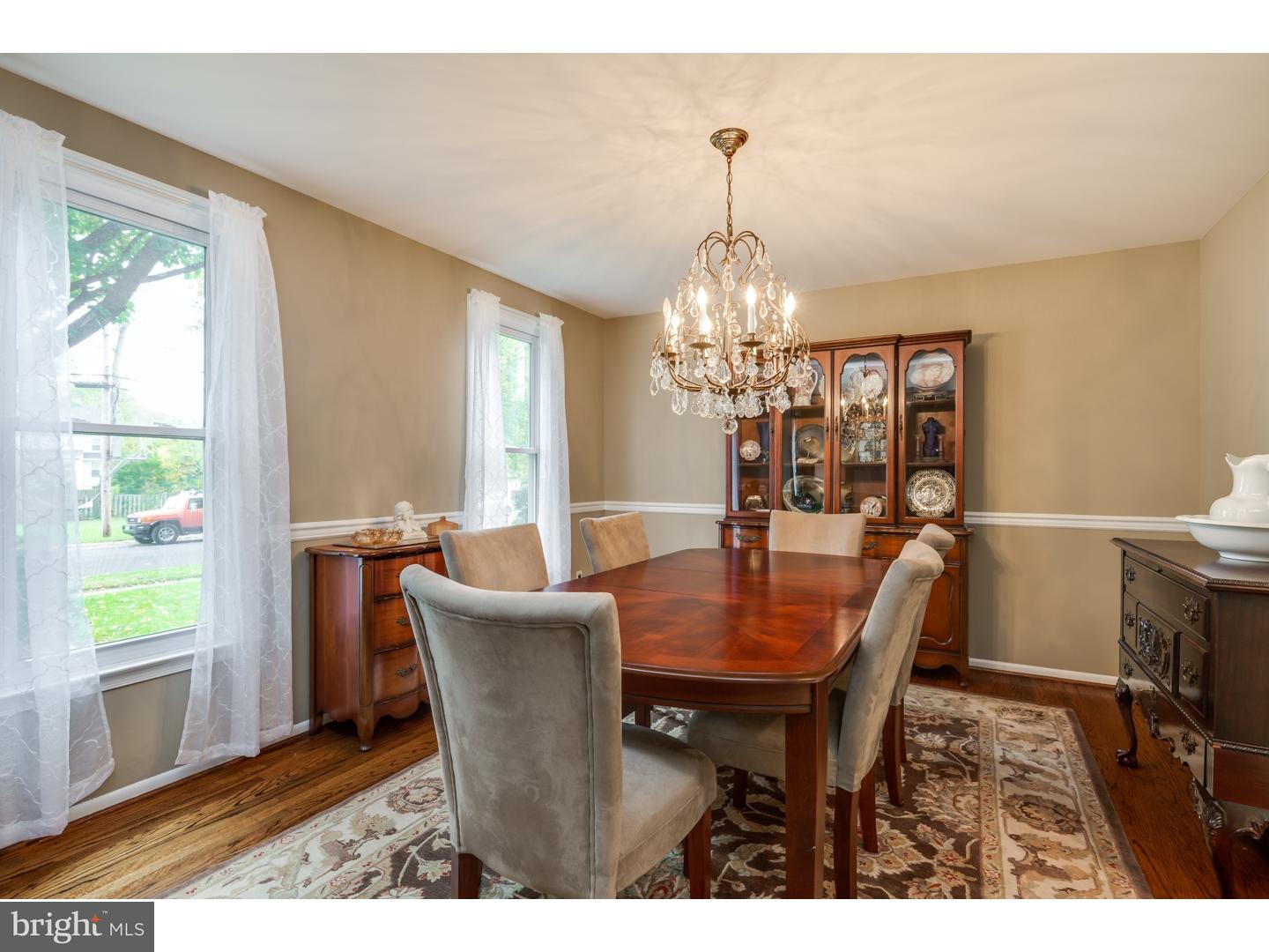 221 Pearl Croft Road Cherry Hill, NJ 08034 - Photo 6 of 25 Gallery Image 6