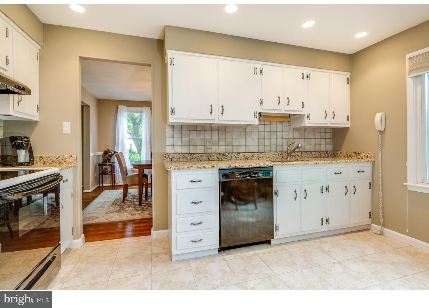 221 Pearl Croft Road Cherry Hill, NJ 08034 - Photo 10 of 25 Gallery Image 10
