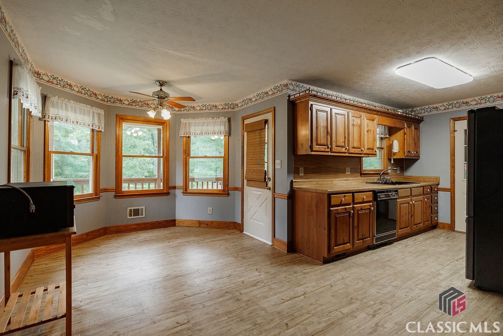 2910 Camp Mitchell Road Loganville, GA 30052 - Photo 7 of 52 Gallery Image 7