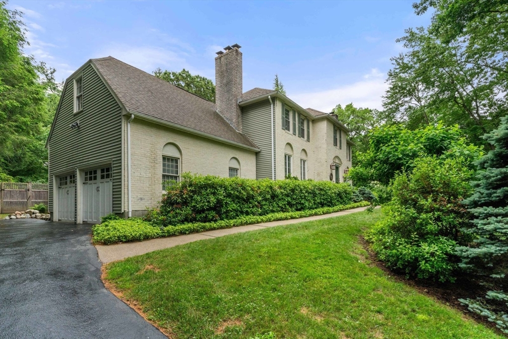 55 Teresa Road Hopkinton, MA 01748 - Photo 3 of 42 Gallery Image 3