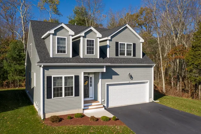 $629,900 | 13 Black Bear Circle, Unit 13, Milford, MA 01757
