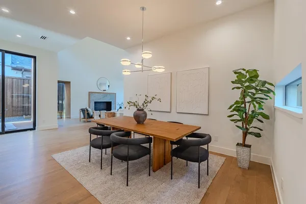 $1,924,000 | 7319 Casa Loma Avenue, Dallas, TX 75214