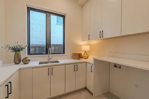 $1,924,000 | 7319 Casa Loma Avenue, Dallas, TX 75214