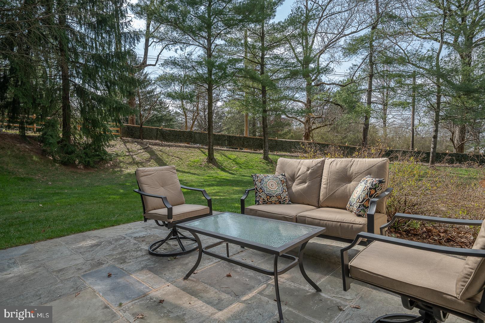 840 Springbank Lane Wayne, PA 19087 - Photo 9 of 73 Gallery Image 9