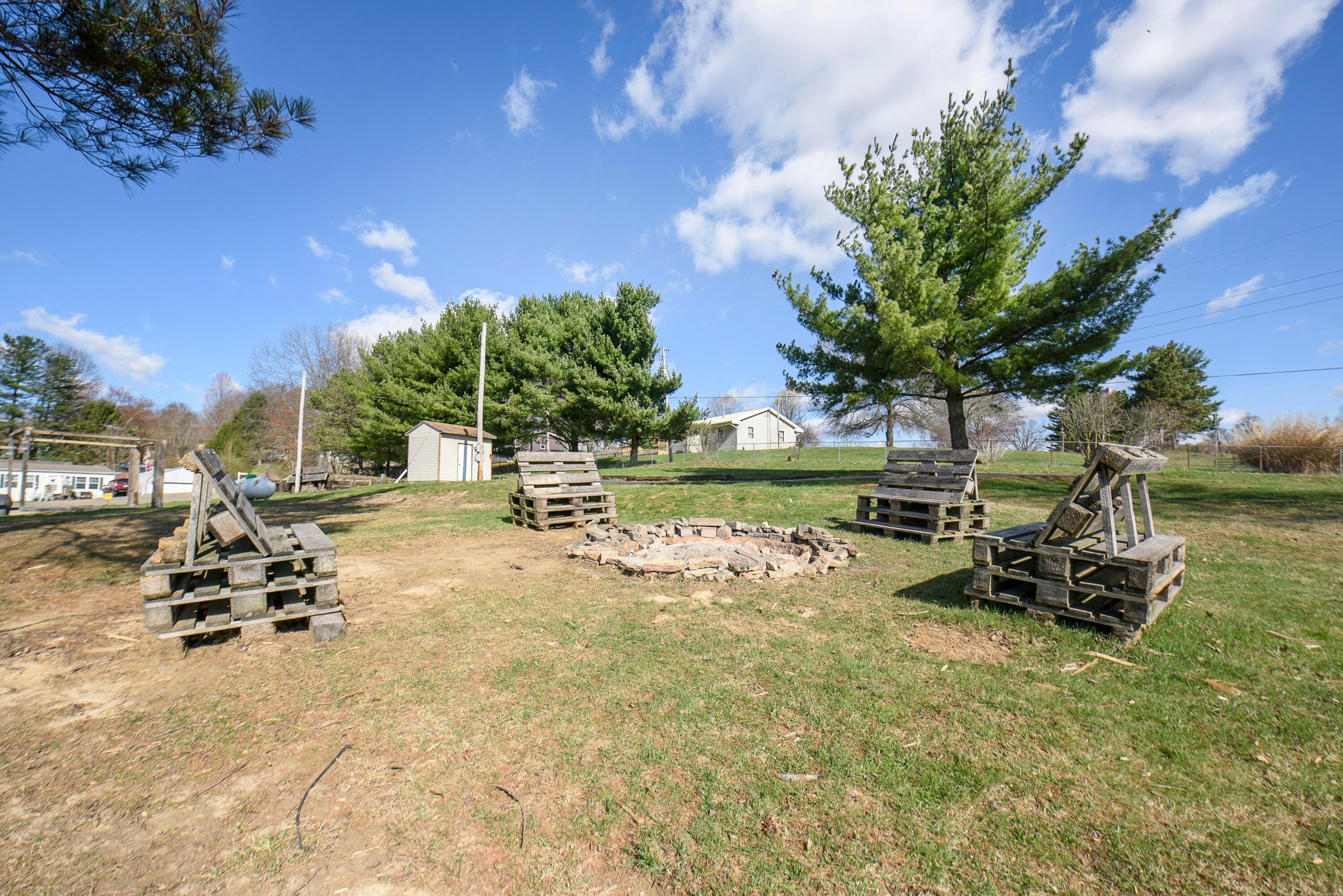 6113 Hopewell Church Road Southwest Lancaster, OH 43130 - Photo 28 of 38 31