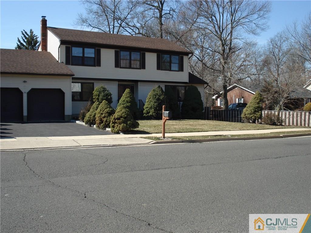 30 New Brooklyn Road Edison, NJ 08817 - Photo 2 of 5 a view of a house with a yard