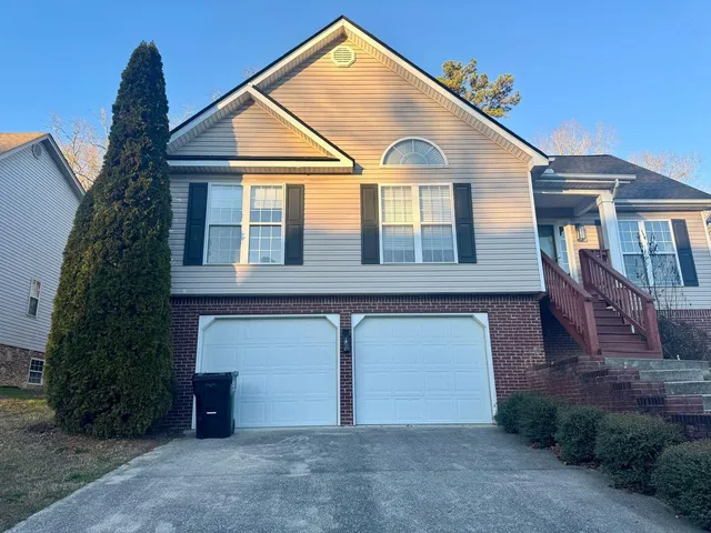 $2,350 | 7564 Passport Drive, Ooltewah, TN 37363