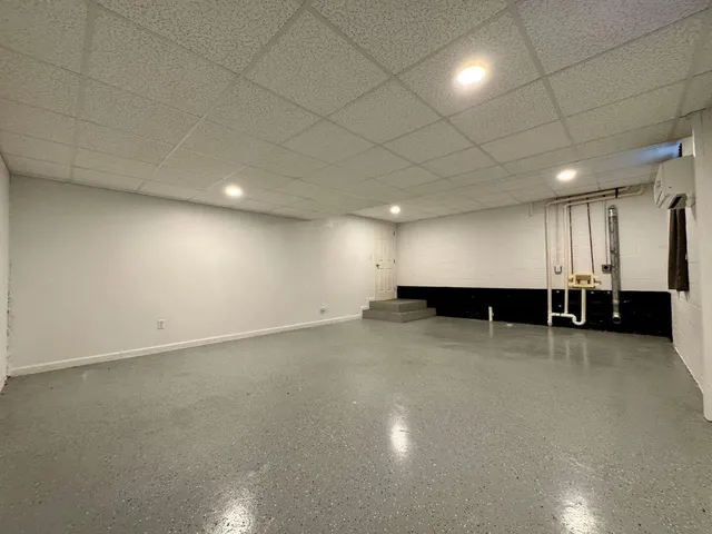 $2,350 | 7564 Passport Drive, Ooltewah, TN 37363