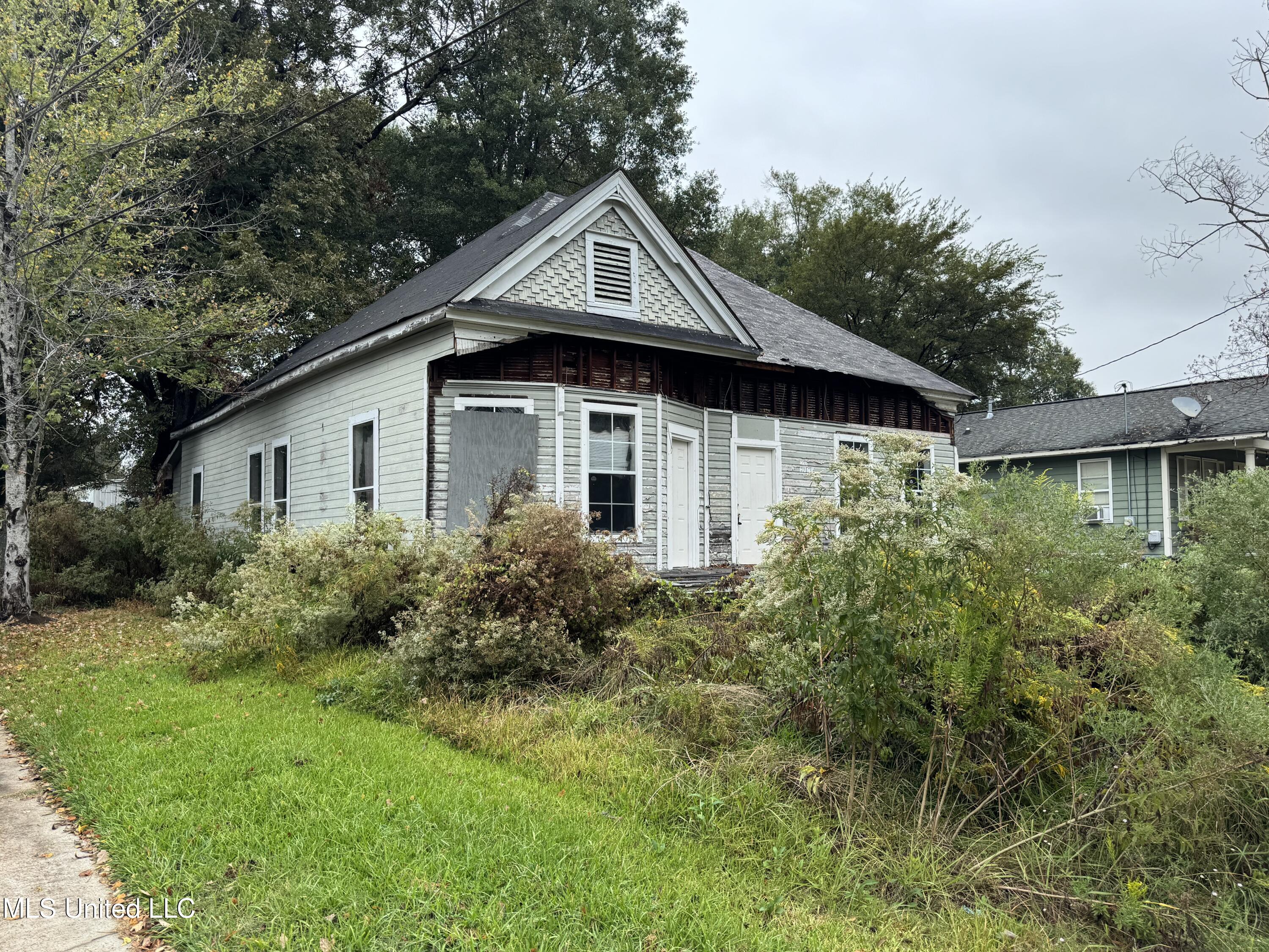 928 Hunt Street Jackson, MS 39203 - Photo 2 of 10 IMG_6100