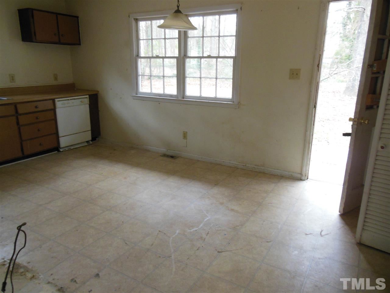 513 Forest Ridge Road Garner, NC 27529 - Photo 4 of 13 Gallery Image 4