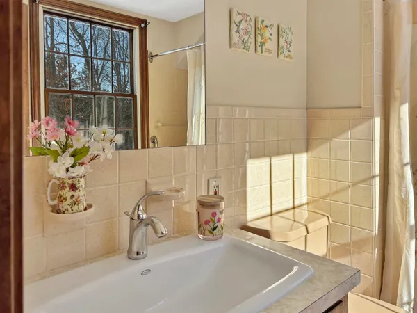 $825,000 | 25 Emerson Road, Durham, NH 03824