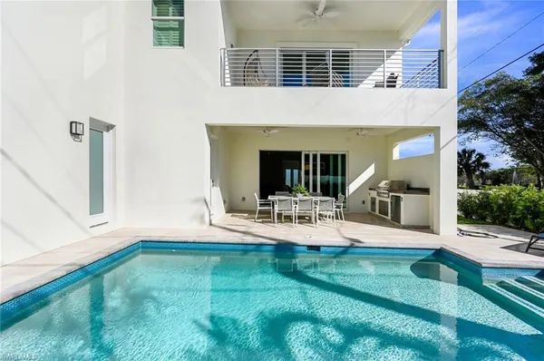 $25,000 | 596 111th Avenue North, Naples, FL 34108