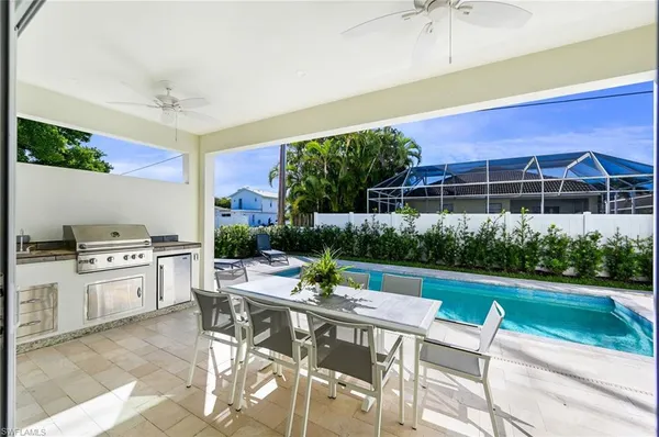 $25,000 | 596 111th Avenue North, Naples, FL 34108