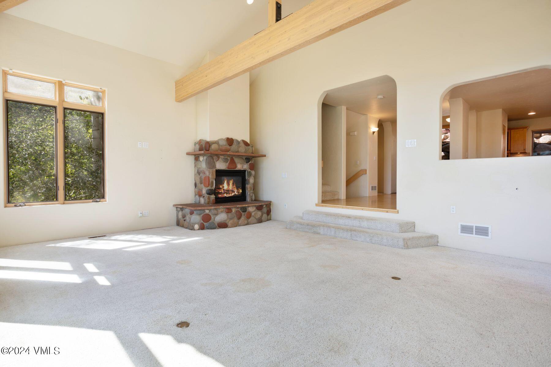 4765 Wildridge Road Avon, CO 81620 - Photo 23 of 44 Living Room