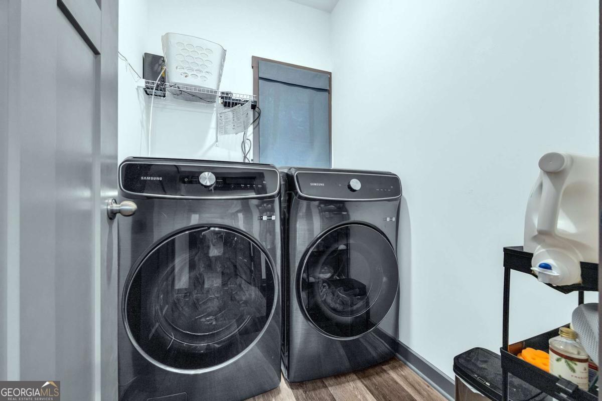 153 North Point Circle Hartwell, GA 30643 - Photo 47 of 60 a utility room with dryer and washer