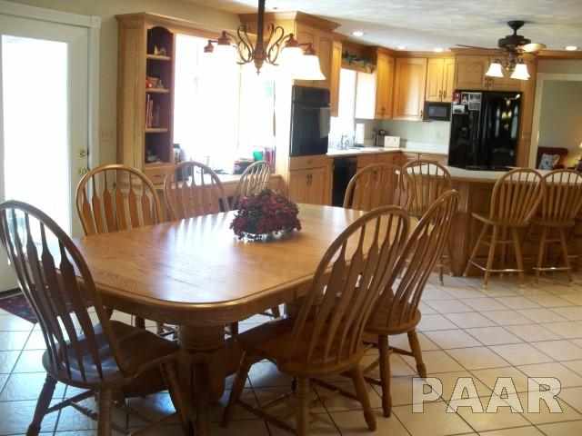 78 Forestview Road Morton, IL 61550 - Photo 8 of 31 Gallery Image 8