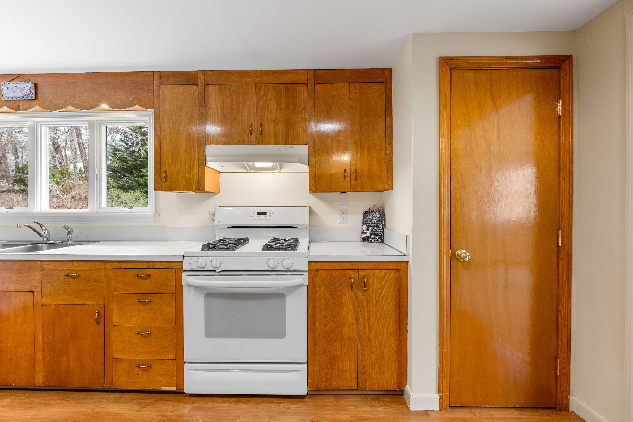 61 Oak Hill Road Chatham, MA 02633 - Photo 13 of 44 .