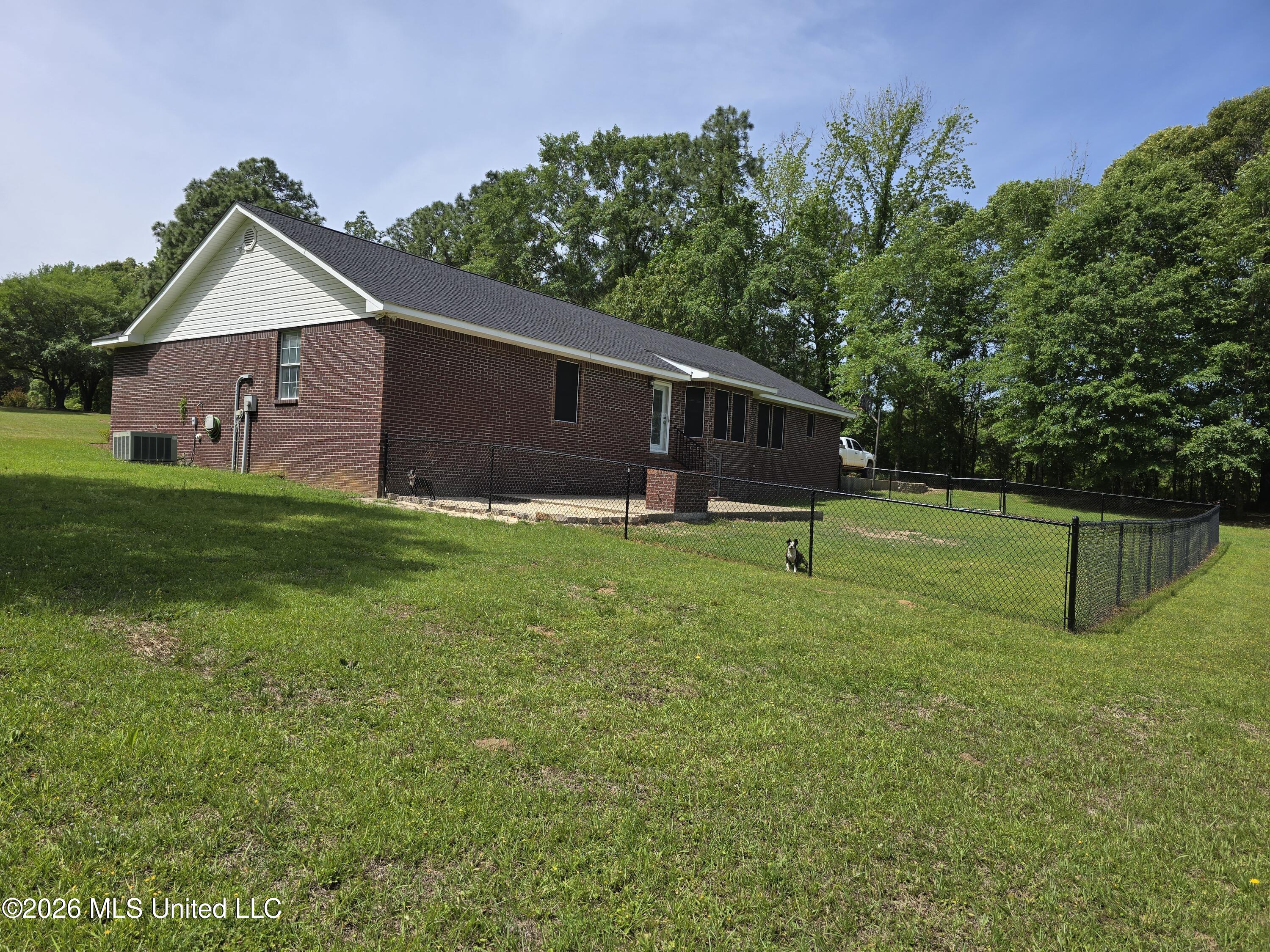 79 Harrington Road Hattiesburg, MS 39401 - Photo 6 of 50 7