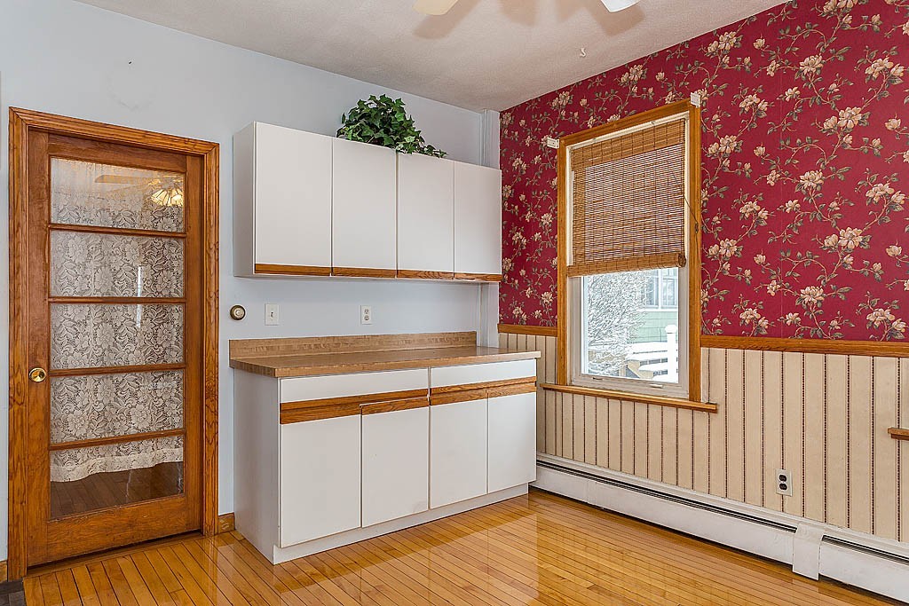 21 Franklin Street Woburn, MA 01801 - Photo 5 of 17