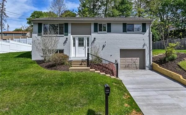 $329,900 | 4216 Havencrest Drive, Gibsonia, PA 15044