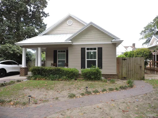 $2,100 | 1531 North 12th Avenue, Pensacola, FL 32503