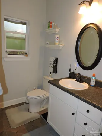 $2,100 | 1531 North 12th Avenue, Pensacola, FL 32503