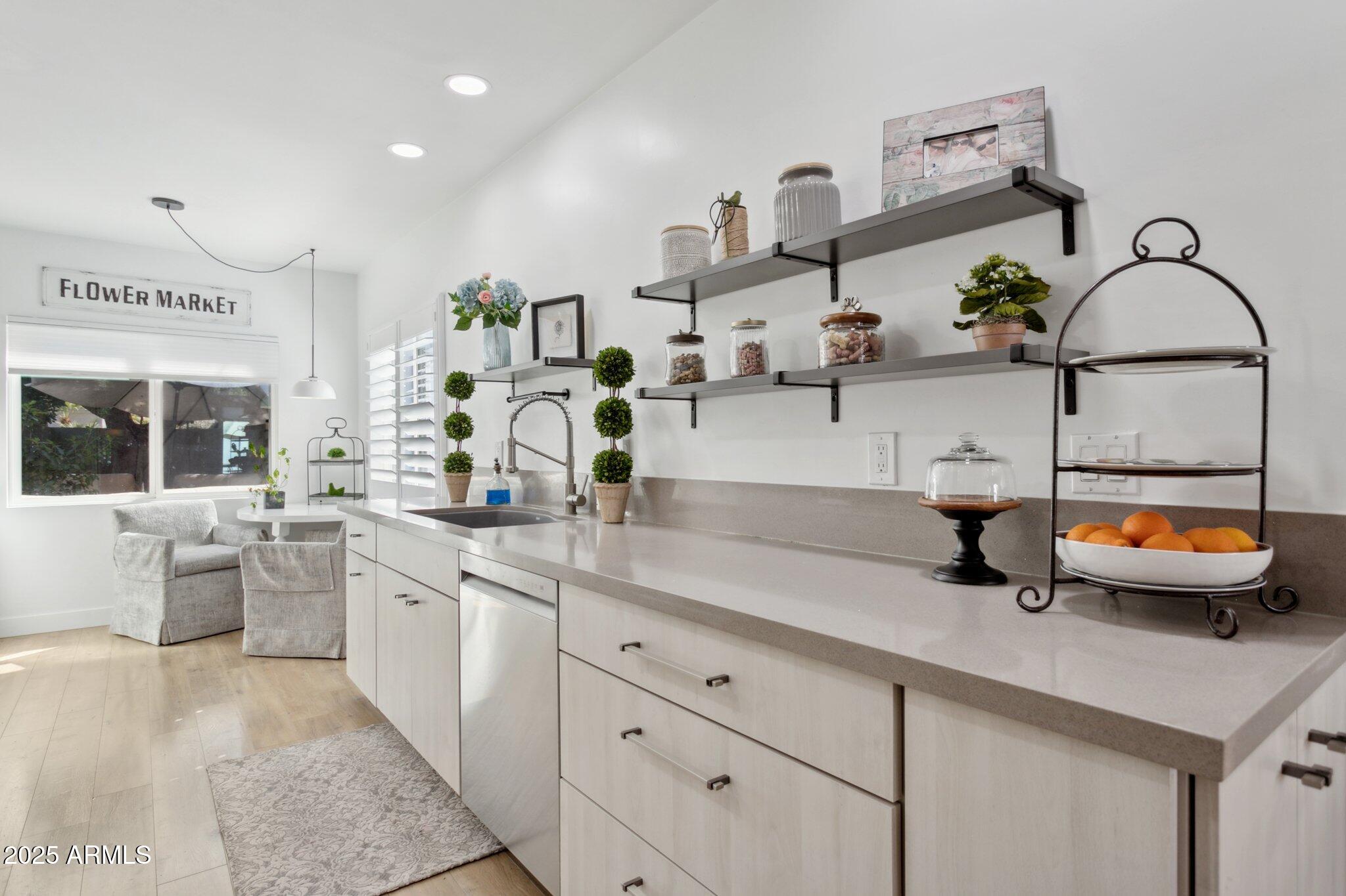 216 West Winged Foot Road Phoenix, AZ 85023 - Photo 12 of 57 Custom cabinets