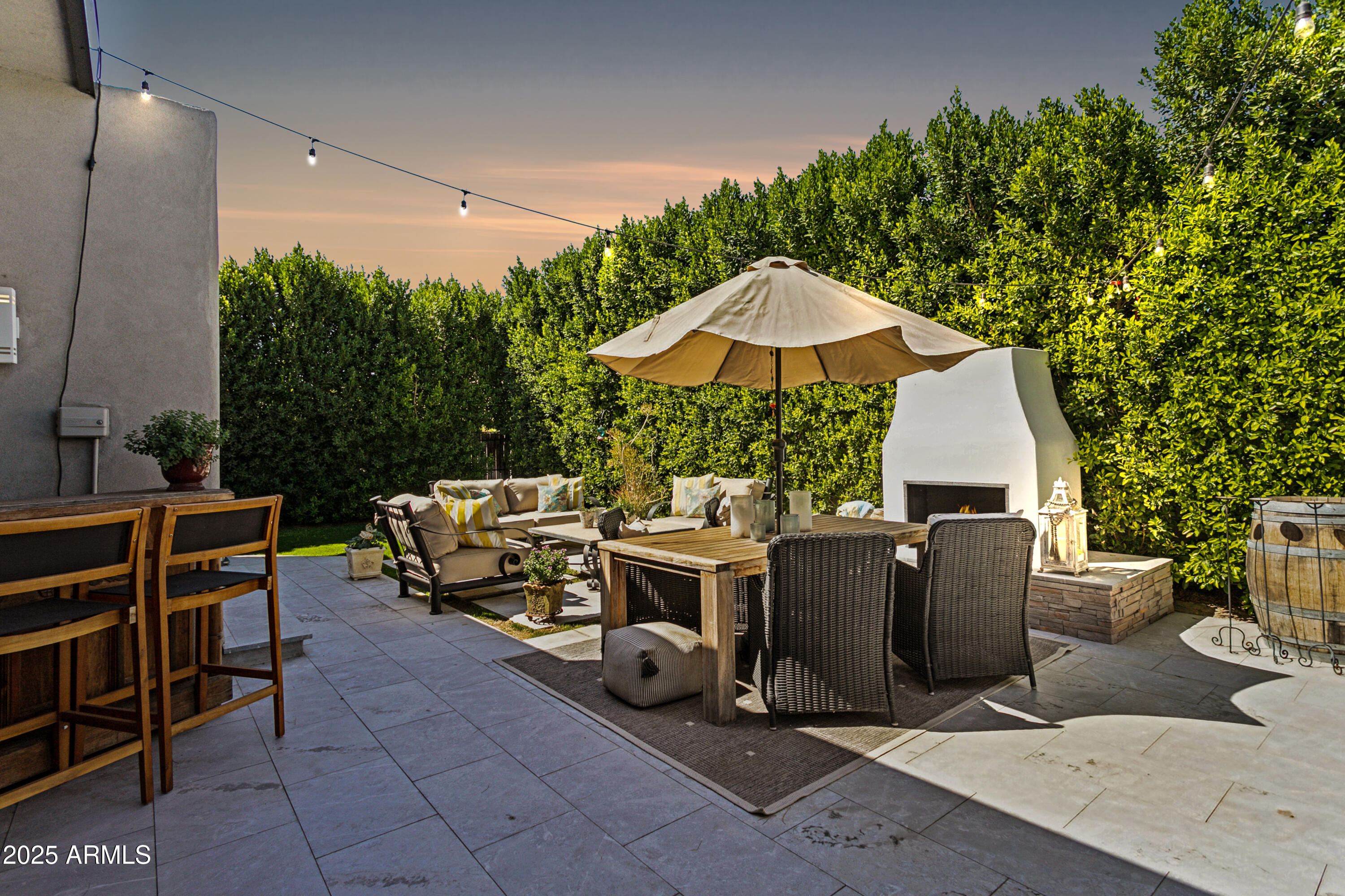 216 West Winged Foot Road Phoenix, AZ 85023 - Photo 2 of 55 Twilight on the patio