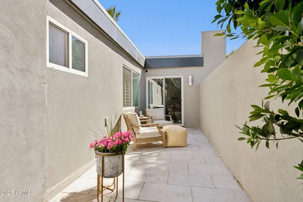 $815,000 | 216 West Winged Foot Road, Phoenix, AZ 85023