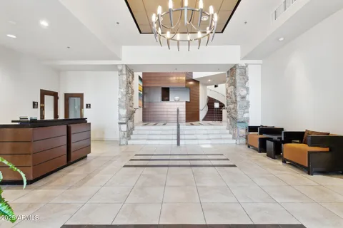 $815,000 | 216 West Winged Foot Road, Phoenix, AZ 85023