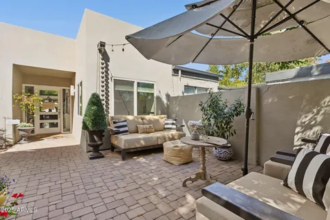 $815,000 | 216 West Winged Foot Road, Phoenix, AZ 85023