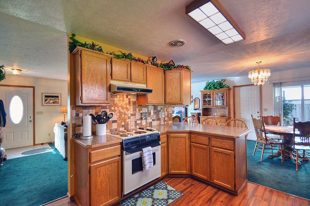 4616 North Lucille Road Spokane Valley, WA 99216 - Photo 6 of 20 Gallery Image 6
