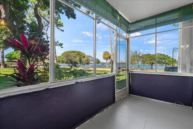 $210,000 | 2004 Lake Osborne Drive, Unit 1, Lake Worth Beach, FL 33461