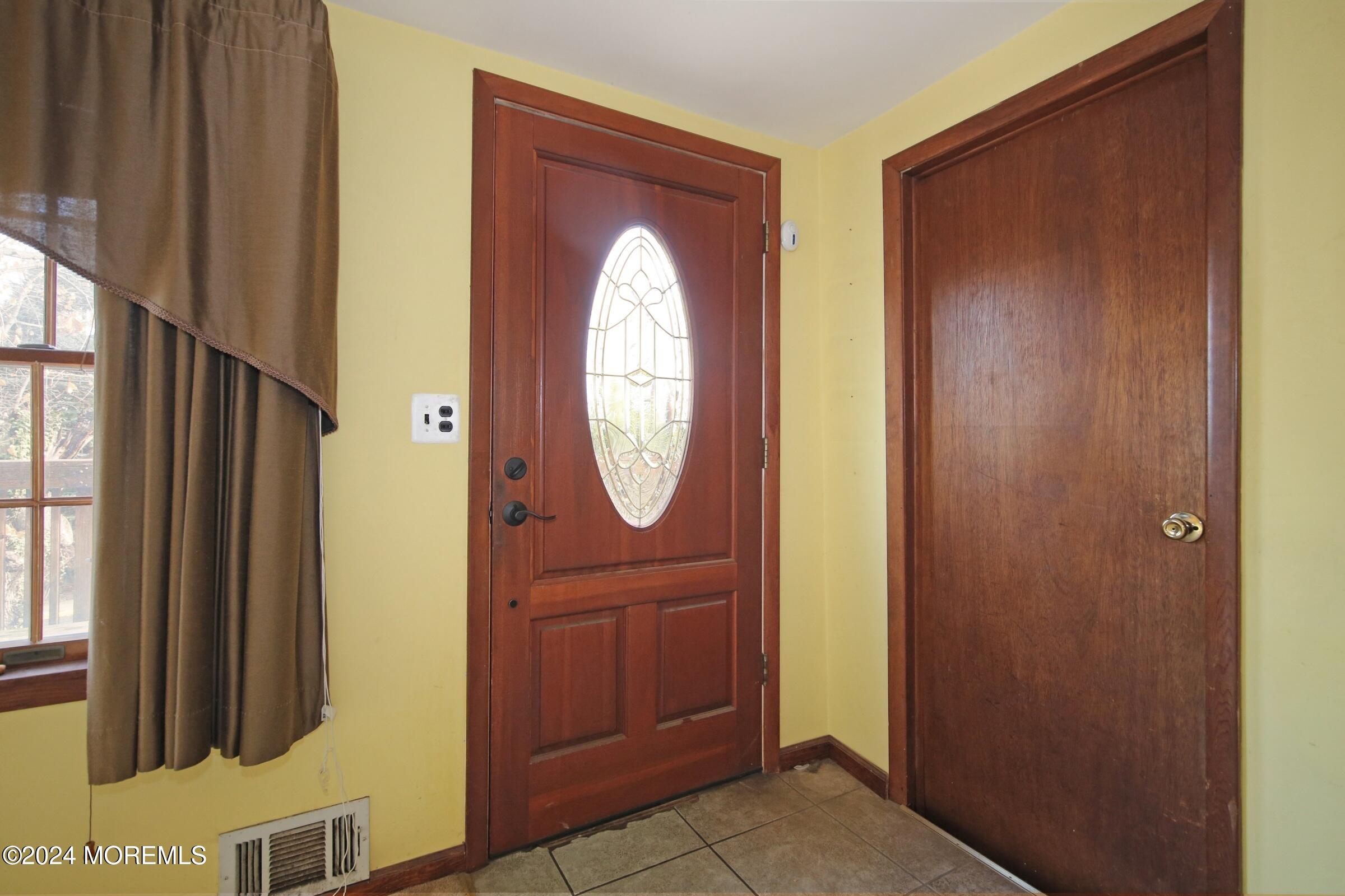 45 Portland Road Highlands, NJ 07732 - Photo 40 of 61 Foyer Entrance