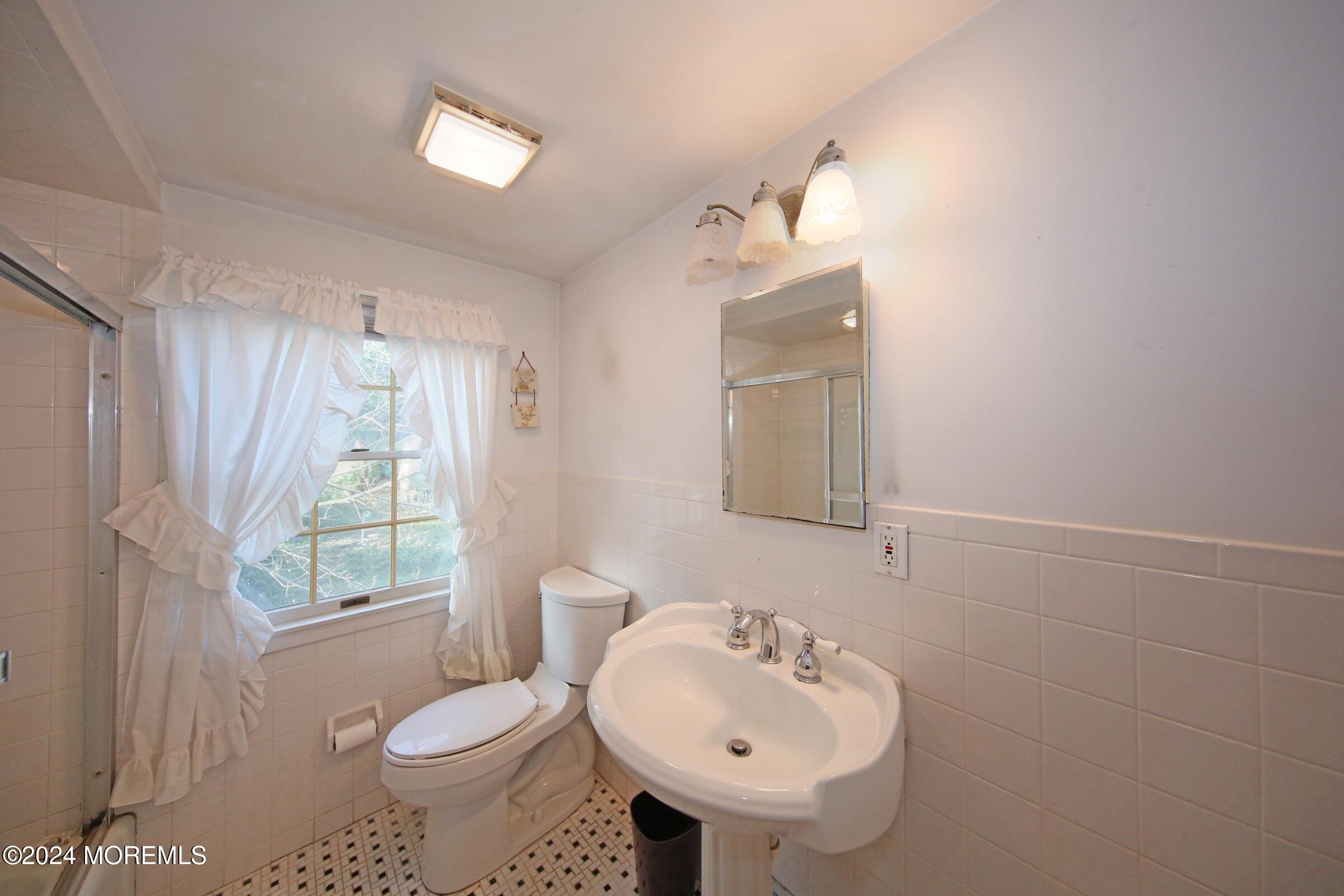 45 Portland Road Highlands, NJ 07732 - Photo 52 of 61 Second floor Bath