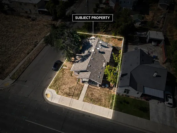 $319,900 | 2901 East Olive Avenue, Fresno, CA 93703